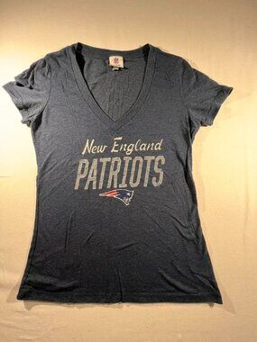 NFL Team Apparel New England Patriots Women's V-Neck T-Shirt L Heather Navy Blue